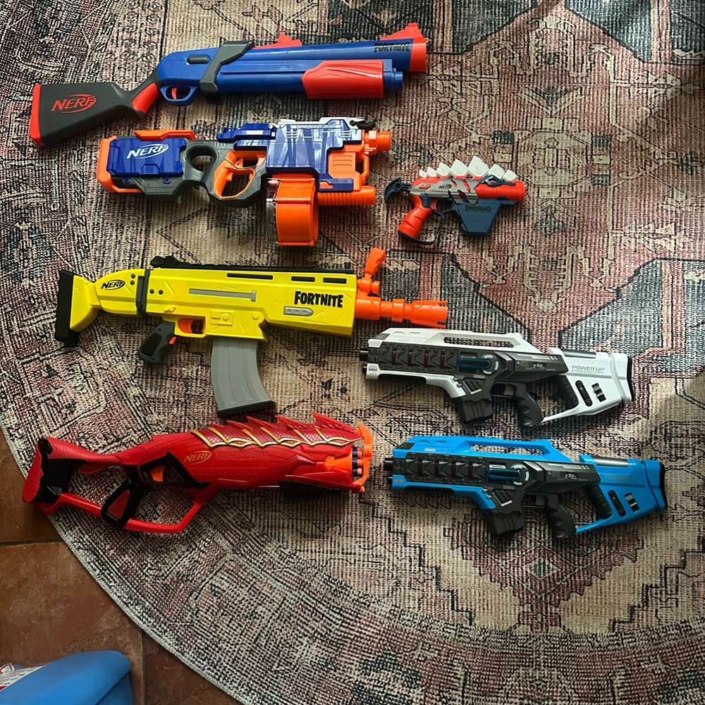 Nerf Action Figures Red and Blue Playset